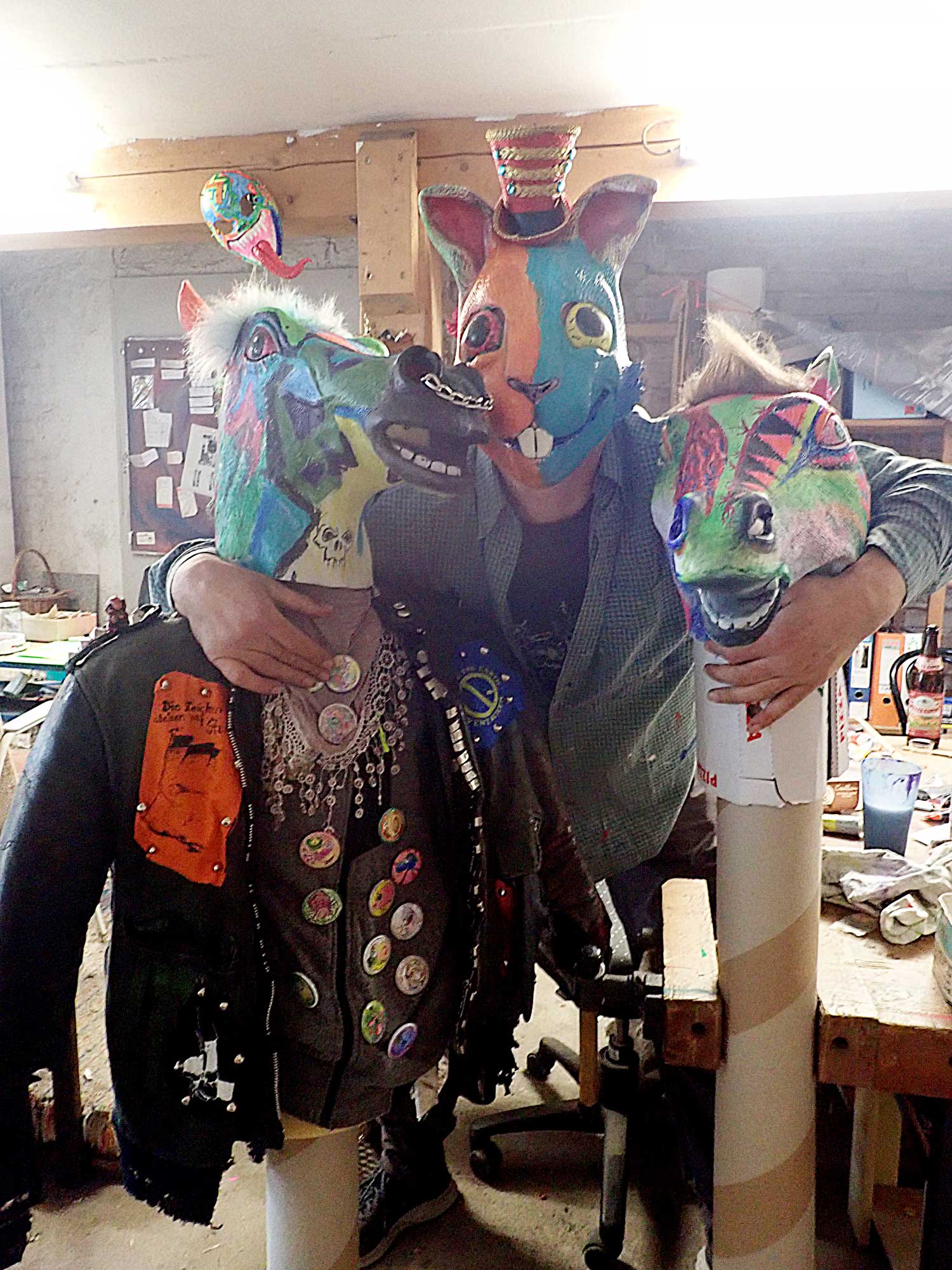 gaulibert-annagaul-hasenmaske_01 bunt angemalte latexmasken